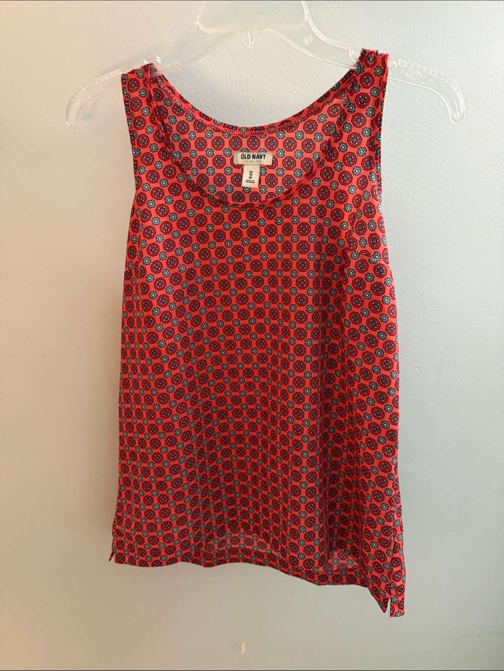 Old Navy Red Tank Top with Navy Geometric Medallion Print